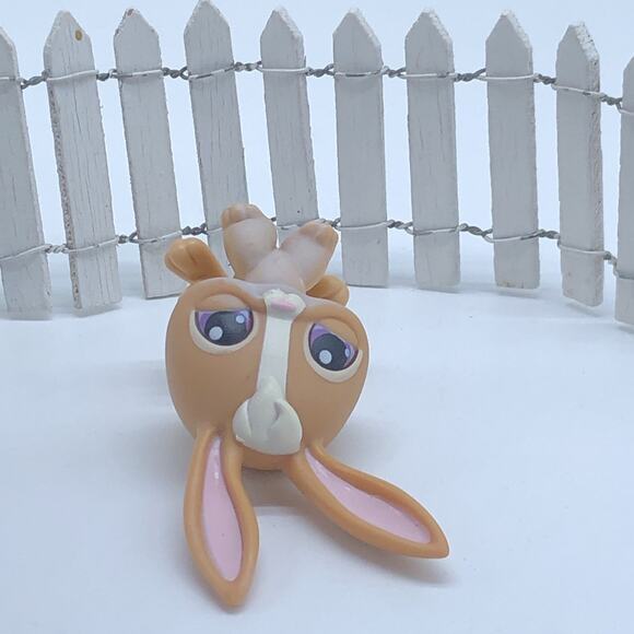 Littlest Pet Shop Bunny 28 Brown Tan Hasbro 2006 - Picture 3 of 4